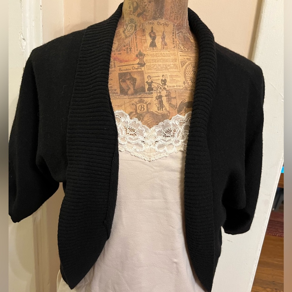 Banana Republic knit shrug, black